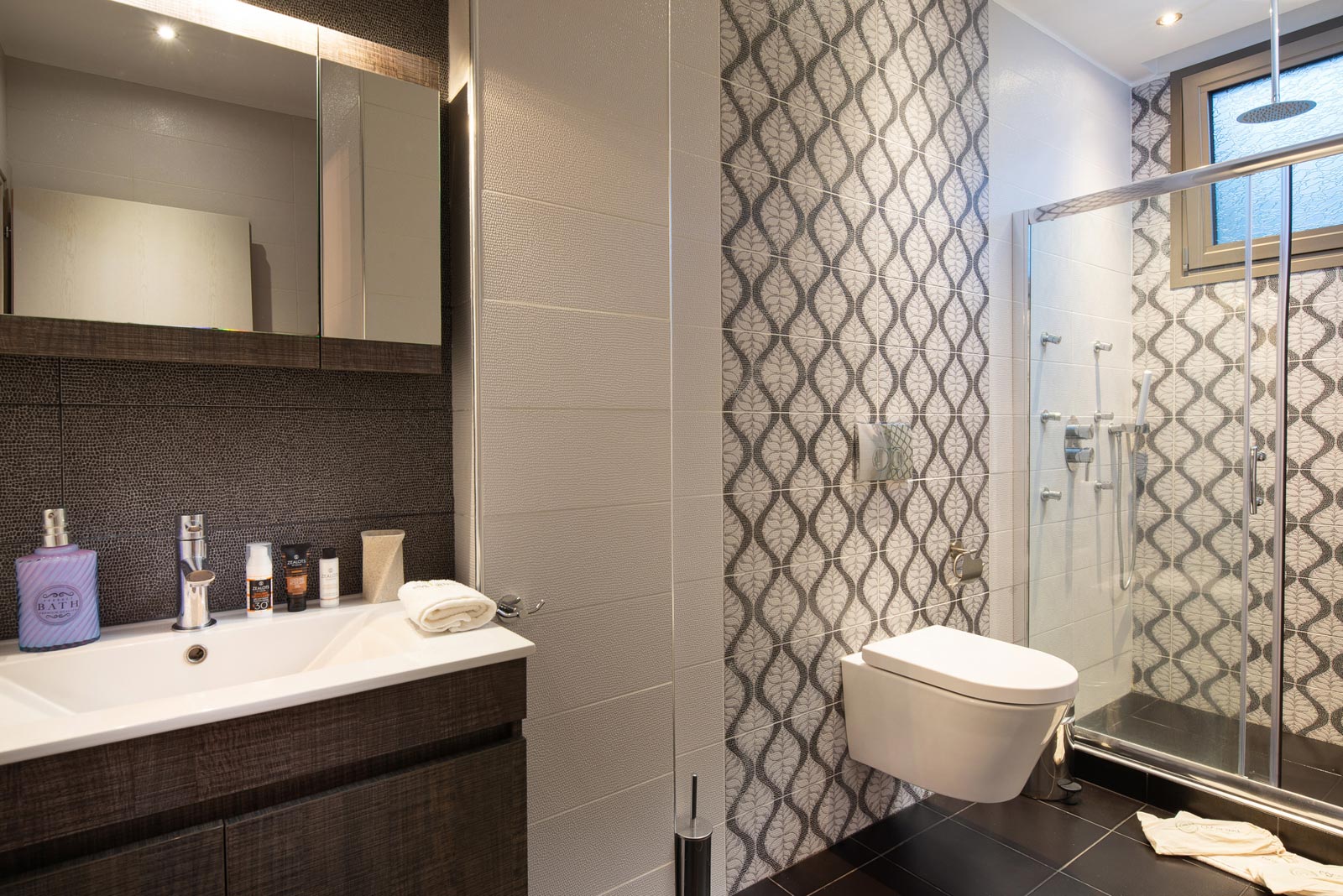 Tiara Holidays - Five Sense Luxury Villas - Gefsi - bathroom